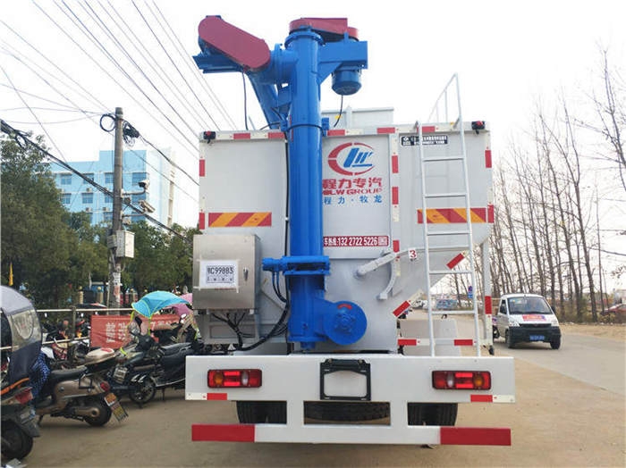 荊州市散裝飼料車現車供應及車用散裝飼料料罐車配置詳解